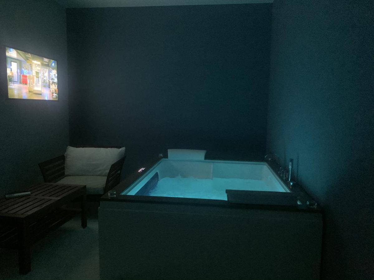 Athena Rooms With Private Spa Пакино Экстерьер фото