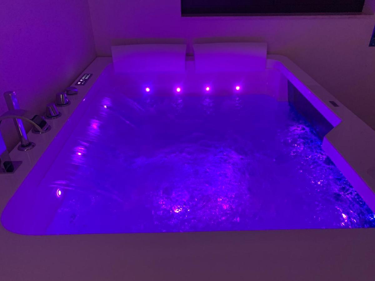 Athena Rooms With Private Spa Пакино Экстерьер фото